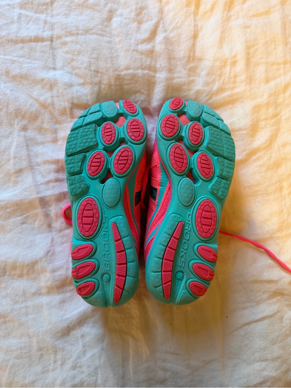Brooks Women’s Bright Pink/ mint green Running Shoes Pureflow 3 - Picture 3 of 6
